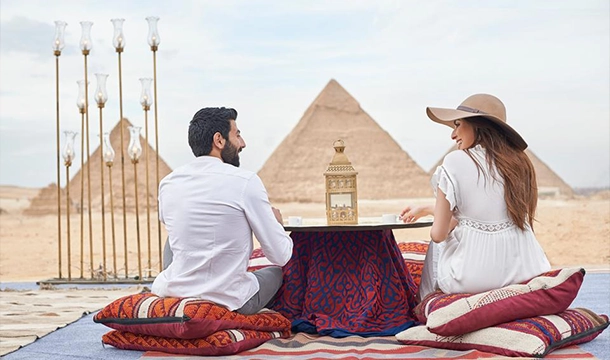 luxury fit private dinner by pyramids