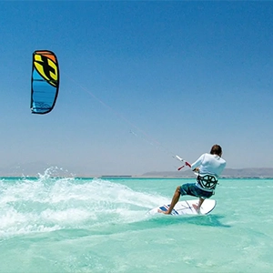 Kitesurfing & Watersports