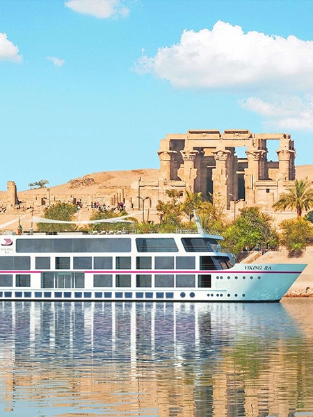 nile cruise luxor egypt